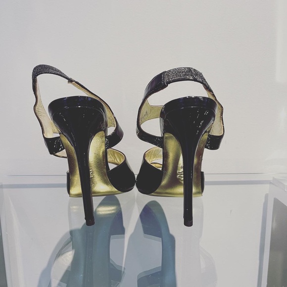 VERSACE x H&M black patent leather high heels sandals. Size 36. - Picture 3 of 4